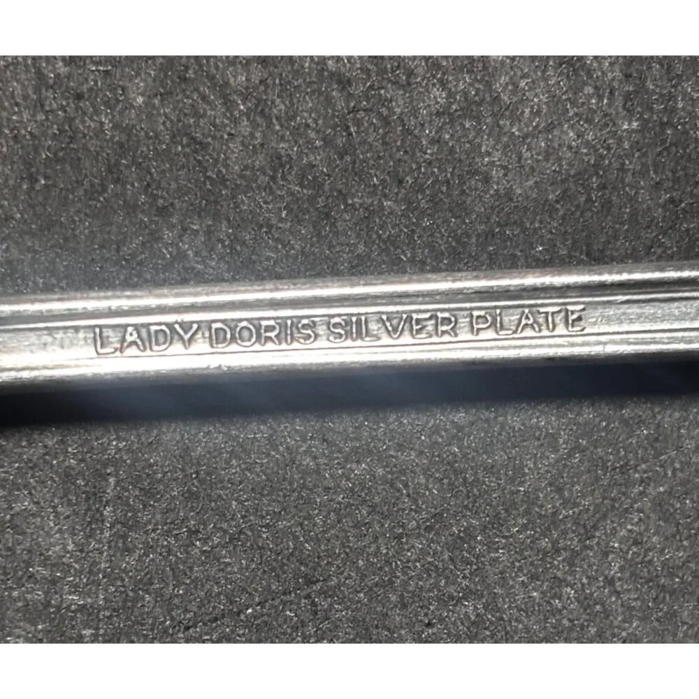 Wm Rogers Lady Doris Silver Plate Pickle Olive Fork Ornate Floral Vintage1930s